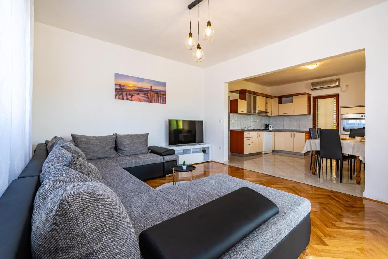 Apartment Marija Novigrad  Esterno foto